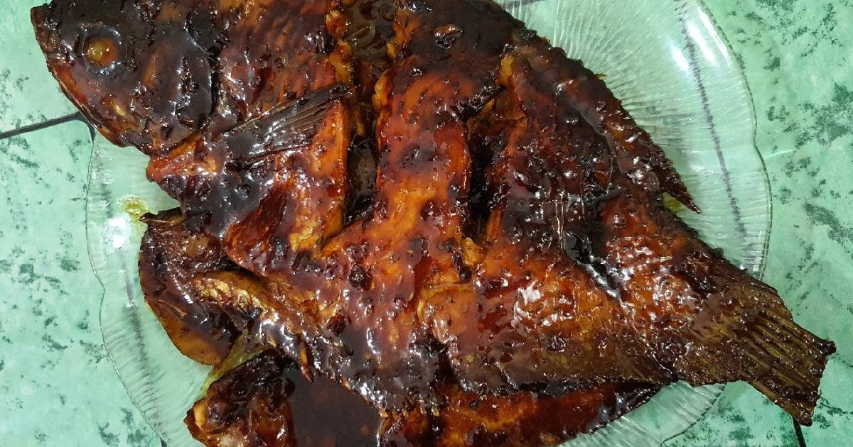 Resep Ikan Gurame Bakar Bumbu Kecap oleh Dapoer Mama Cindhy Cookpad