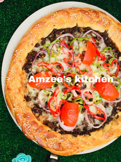 Russian pizza daga Amzee’s kitchen ainihin hoton girkin