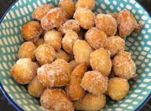 A picture of Quick and easy mini sugar coated donuts.