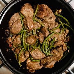 A picture of Pepper beef & string beans.