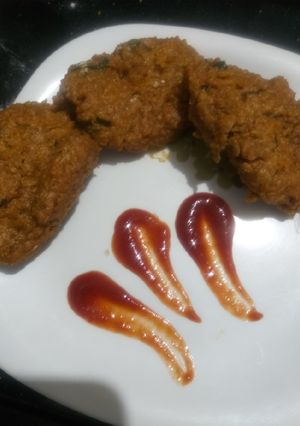 મુઠીયા (Muthiya Recipe In Gujarati) રેસીપી મુખ્ય ફોટો