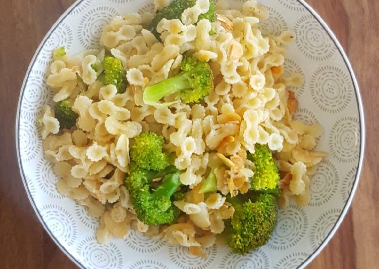 One pot pasta brocolis - amandes effilées