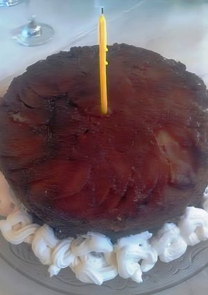 Una foto de Torta Nilda – MANZANAS EN CAPAS Y FELICES DIEZ AÑOS !!!!!