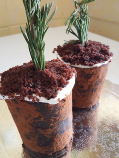 A picture of Herb/flower pot cake#localfoodcontest-NairobiNorth.