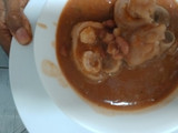 Frijoles con patitas de cerdo