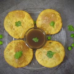 A picture of Stuffed Green peas poori/ matar kachori.