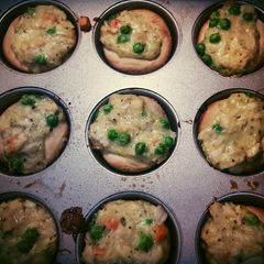 A picture of Chicken pot pie CUPCAKES.