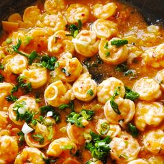 A picture of Chillies Garlic Prawns.