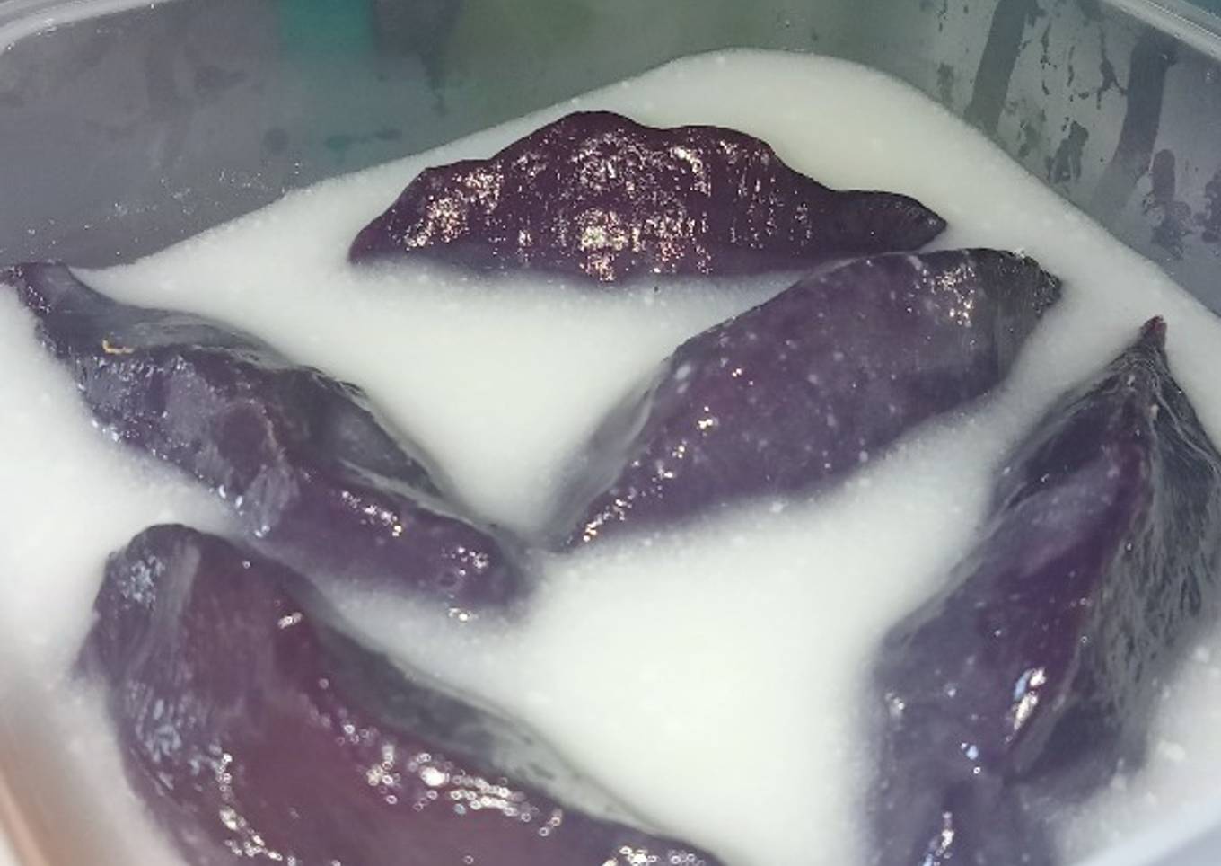 Kue buayo berendam