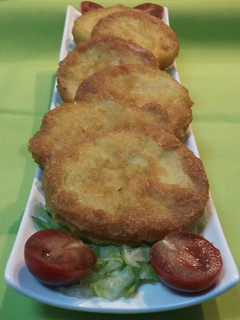 Una foto de Tortillitas de bacalao con gambas