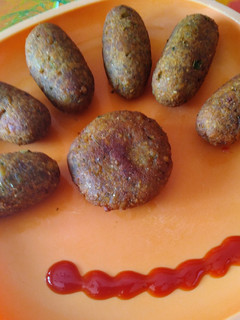 ब्रेड रोल्स (Bread rolls recipe in hindi) रेसिपी मुख्य फोटो