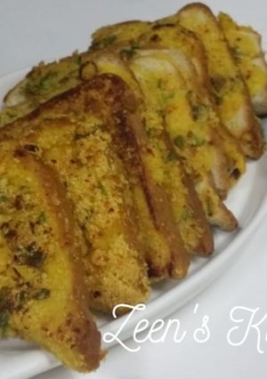 A picture of Crispy Suji Toast.