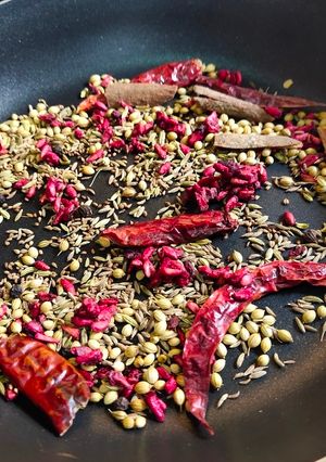 A picture of Homemade chole masala.