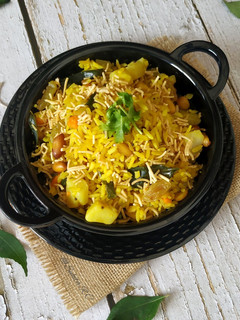 A picture of Kanda Batata Poha.