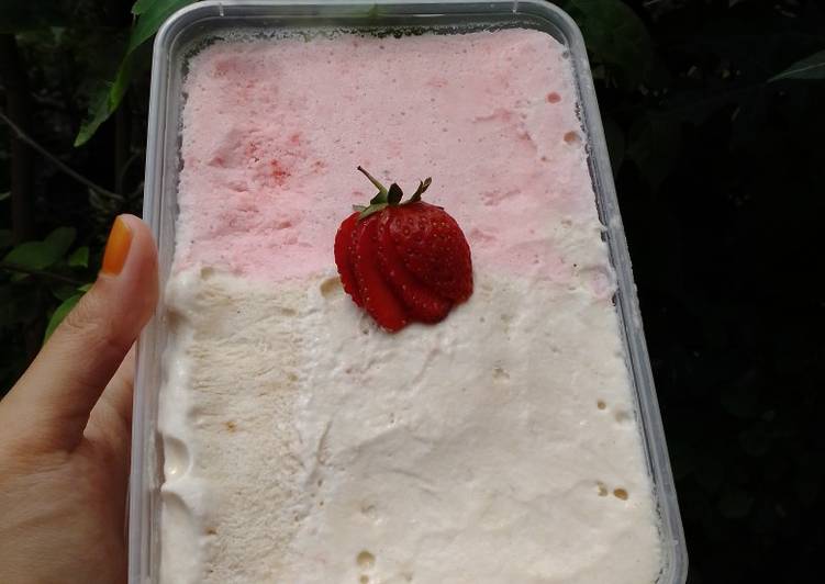 Strawberry & Coffee Ice Cream