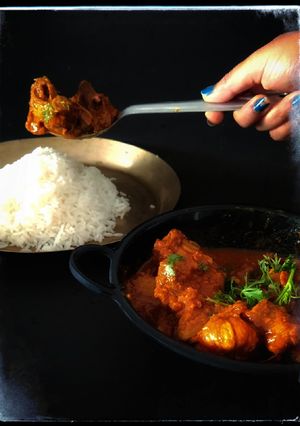 মাদার্স চিকেন কারি (mothers chicken curry recipe in Bengali) রেসিপির প্রধান ছবি