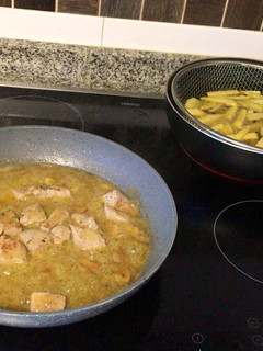 Una foto de Solomillo al Jerez con patatas