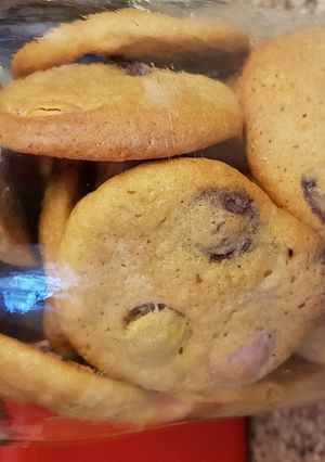 A picture of Smartie Cookies.