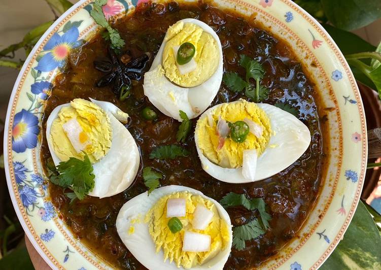 Award-winning Dhaba Style Egg Curry