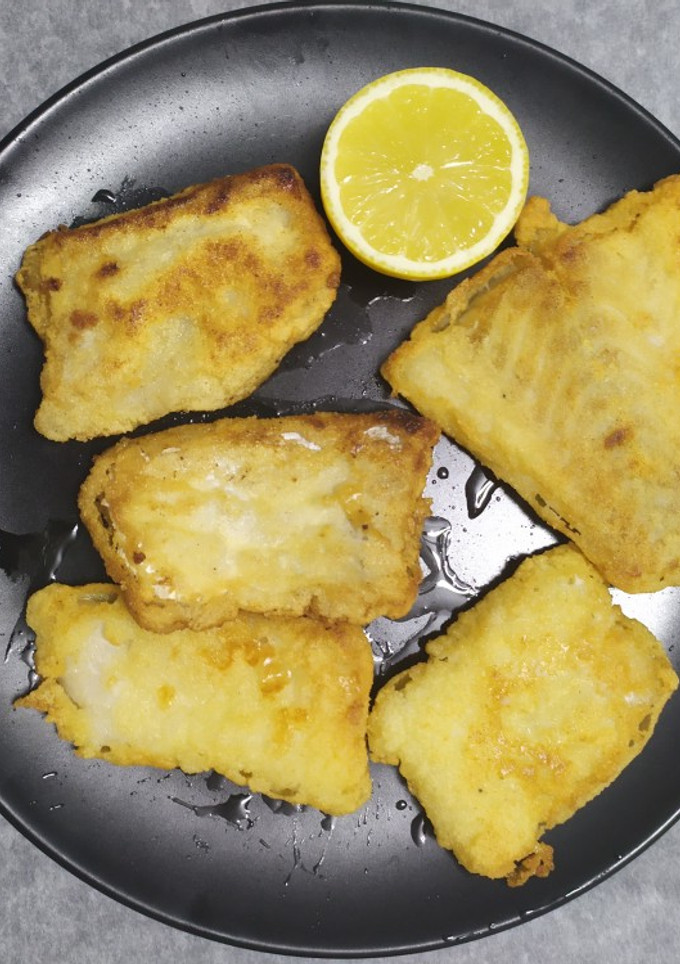 Una foto de Tajadas de bacalao a la andaluza
