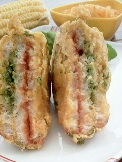 तिरंगा ब्रेड पकोड़ा (Tiranga Bread Pakoda recipe in Hindi) रेसिपी मुख्य फोटो