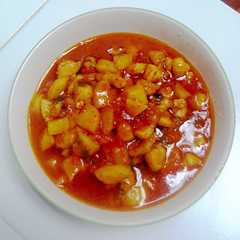 รูปของ Ayam kentang asam pedas