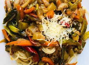 Una foto de Tallarines Thai libres de gluten!