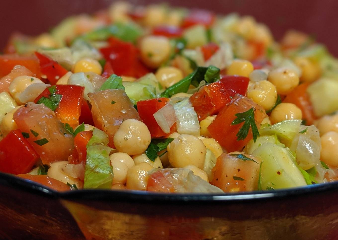 Ensalada de garbanzos y pepino