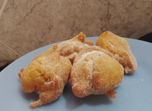 Una foto de Buñuelos exquisitos 🤤