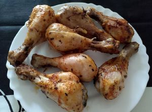Una foto de Jamoncitos de pollo en la airfryer