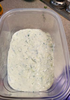 A picture of Tzatziki.