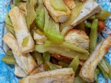 Susu xào đậu hũ