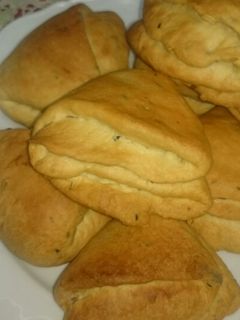 صورة لوصفة الفطائر التركيه بالجبنه للفطار 🧀