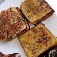 A picture of Bread omelet.