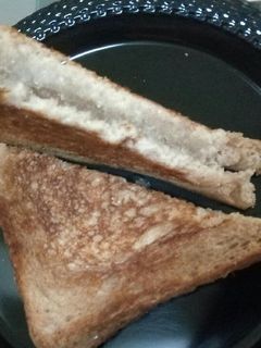 मलाई सैंडविच (Malai sandwich recipe in hindi) रेसिपी मुख्य फोटो