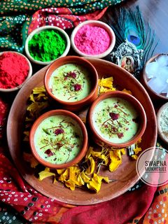 হোলি স্পেশাল ঠান্ডাই (holi special thandai recipe in Bengali) রেসিপির প্রধান ছবি