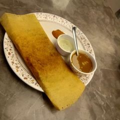A picture of Papaer dosa.