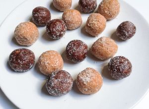 Una foto de Bolitas veganas dulces - postre o snack