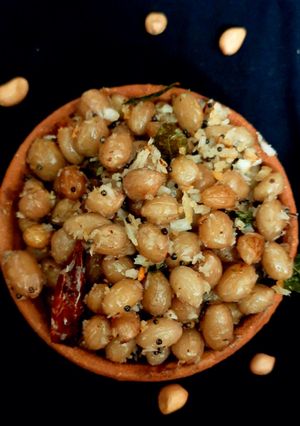 A picture of Peanut sundal.