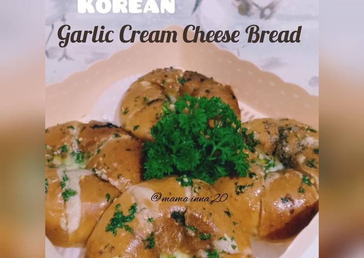 Korean "Garlic Cream Cheese Bread"