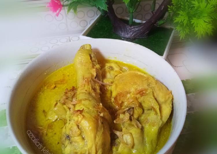 Resep Opor Ayam Bumbu Kuning, Lezat Sekali