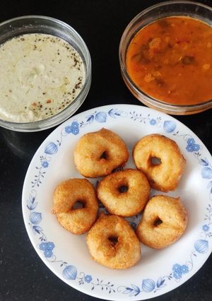 A picture of Pearl Millet soft vada.