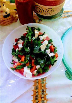 Una foto de Ensalada De Espinaca Con Queso