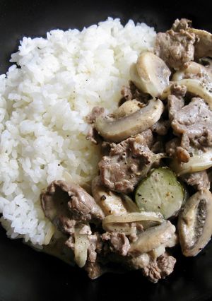 A picture of Super Easy Beef Stroganoff.