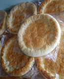 Pre pizza con bordes rellenos