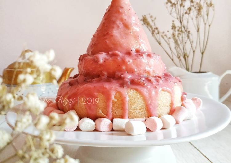 Strawberry Choco Steamed Cake with Ganache