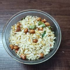 A picture of Rice flakes Chivda (kachha Chivda).