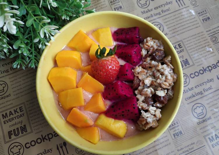 Langkah Mudah untuk Membuat Sarapan sehat 10, banana tomato (banato smoothies bowl) Anti Gagal