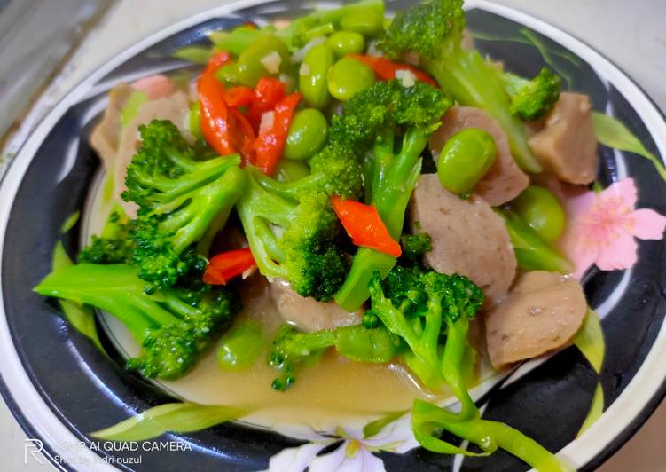 Tumis Brokoli Edamame Bakso Tumis Brokoli Edamame Bakso