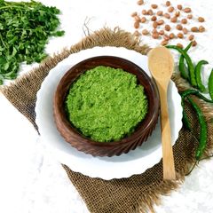 A picture of Falahari green Chutney.